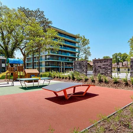 Bonnie-Premium Lelle Waterfront Private Apartment Balatonlelle Ngoại thất bức ảnh