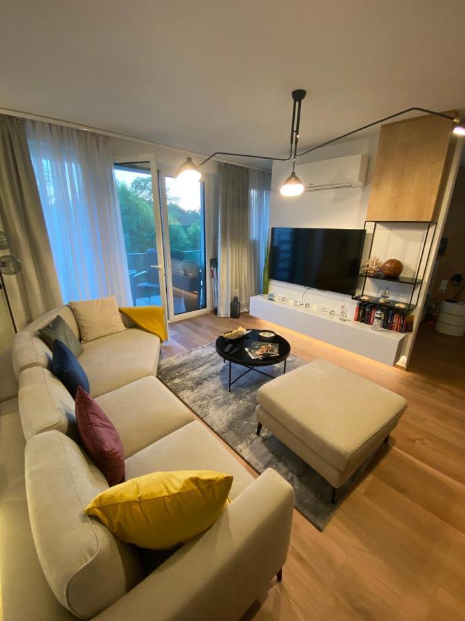 Bonnie-Premium Lelle Waterfront Private Apartment Balatonlelle Ngoại thất bức ảnh